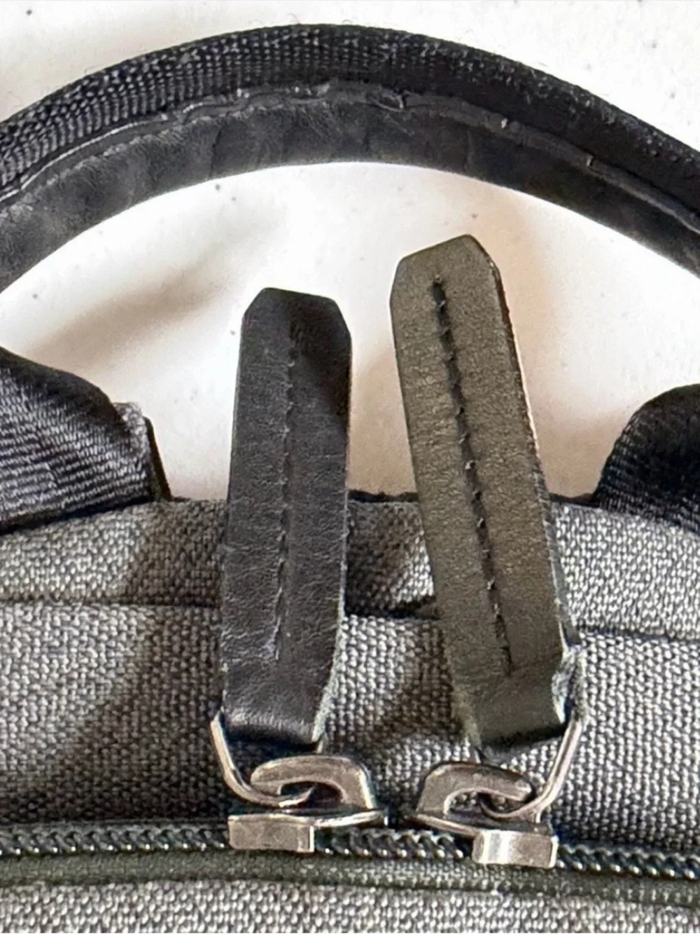 Bellroy Classic Backpack 1st Gen Moss Grey / Black 17L Laptop Bag 15”